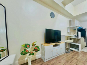 Grand Residence- Studio with Balcony